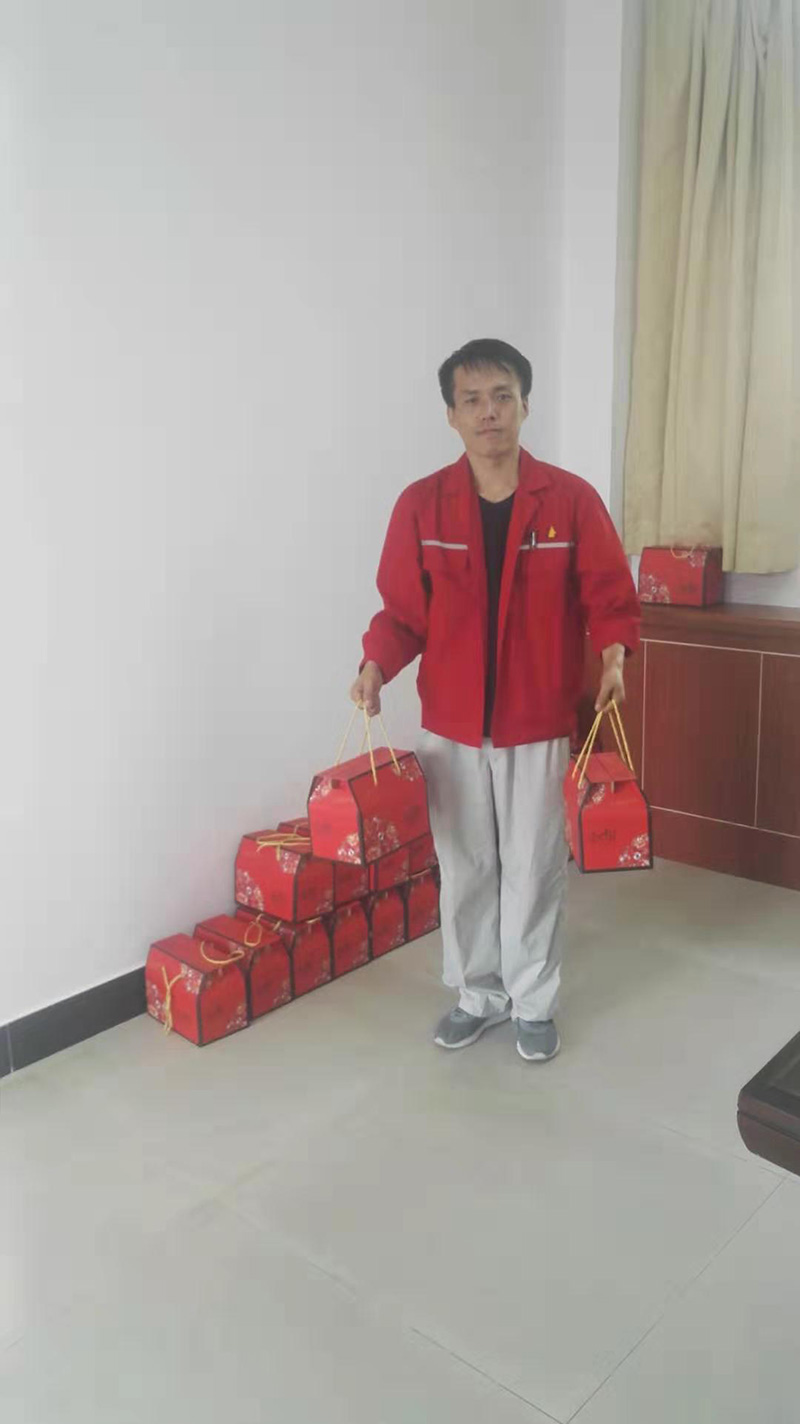 情滿月圓在中秋，心系員工送關(guān)懷--隆峰集團(tuán)迎中秋.慶國(guó)慶慰問員工集體活動(dòng)！(圖10)